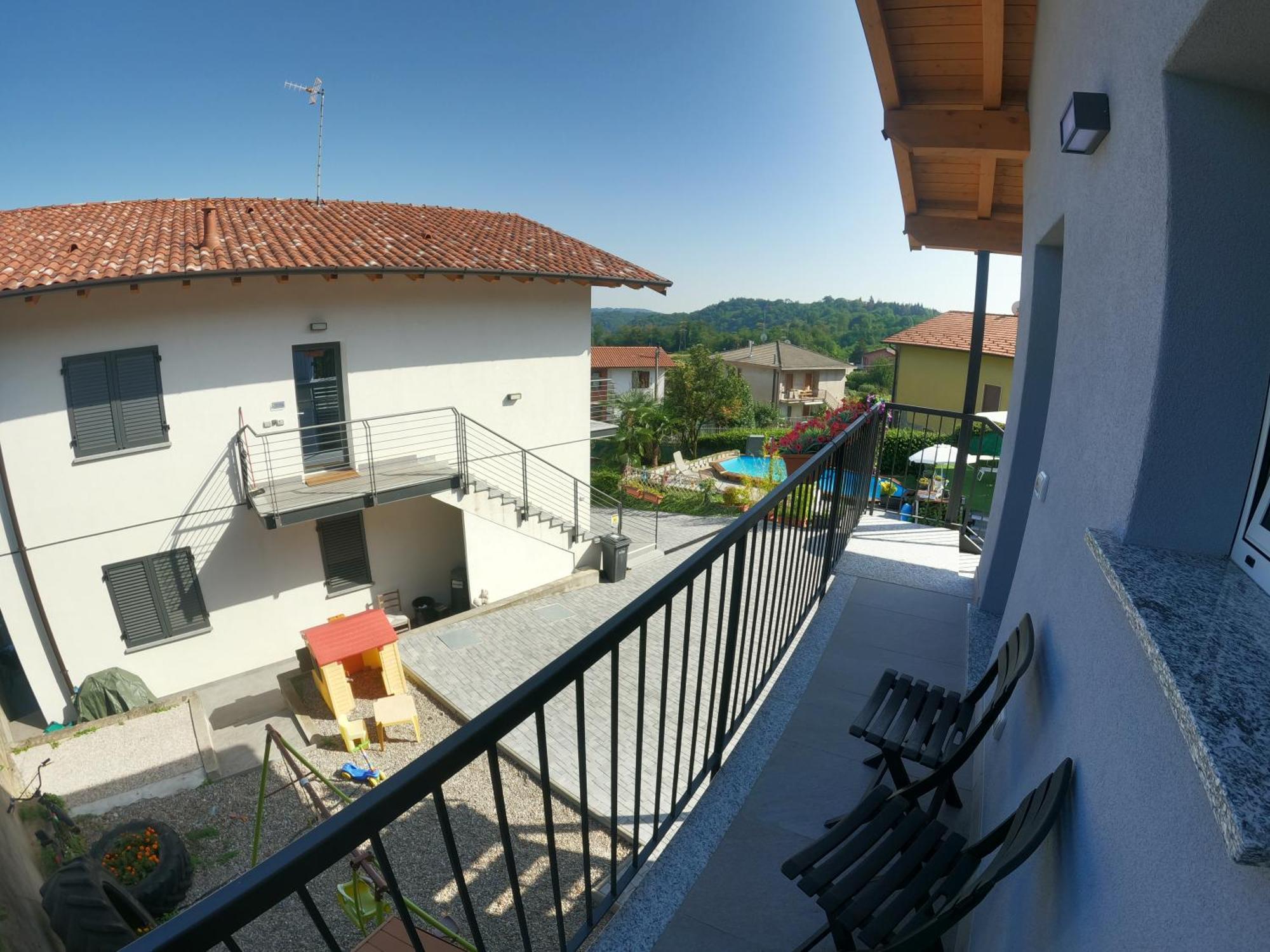 Casa Charlie Διαμέρισμα Arcisate Δωμάτιο φωτογραφία