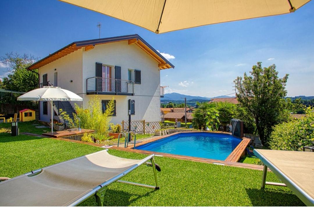 Casa Charlie Διαμέρισμα Arcisate Δωμάτιο φωτογραφία
